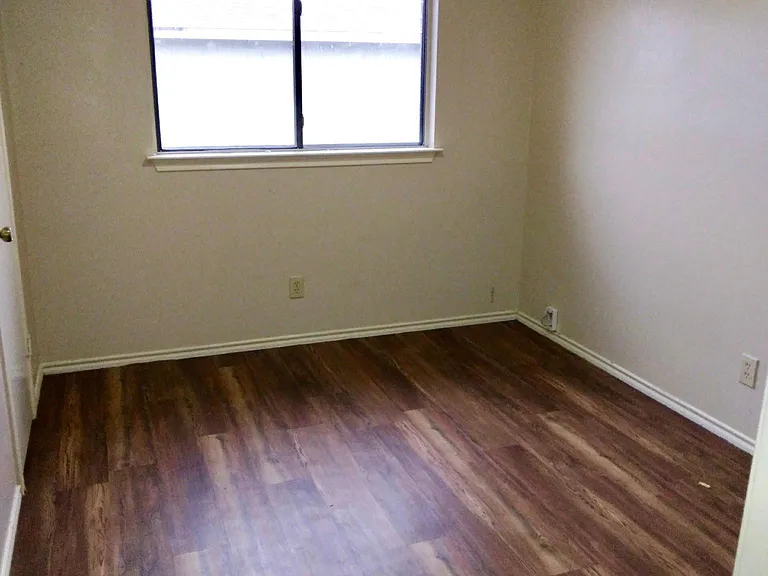 7528 Oak Chase — Photo 7