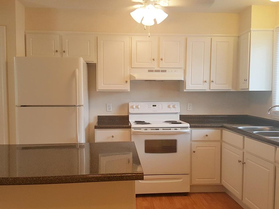 1st image of 129 Cattail Ln