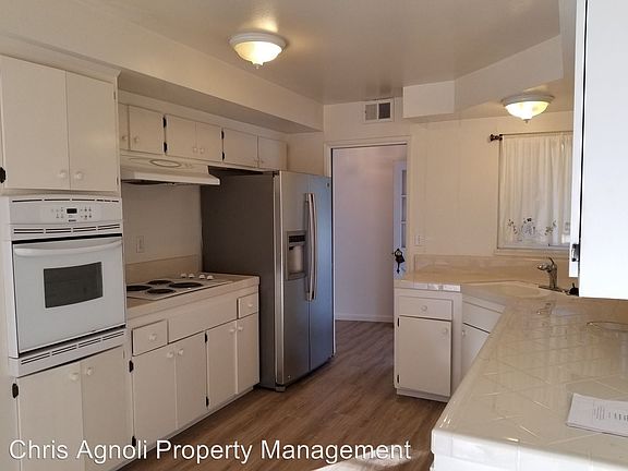 3rd image of 3737 Calle Cita
