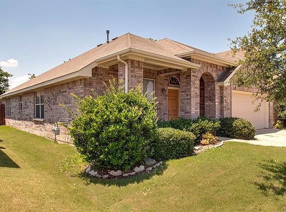 2nd image of 15601 Gatehouse Dr
