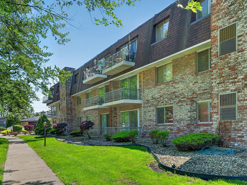 1st image of 3235 S Manor Dr APT 104