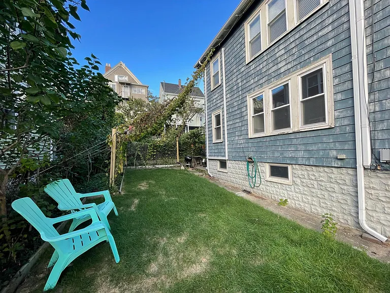 18 Laurel Ter #1 — Photo 12
