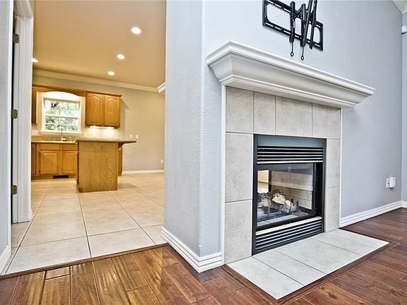 5th image of 26 Latshaw Dr