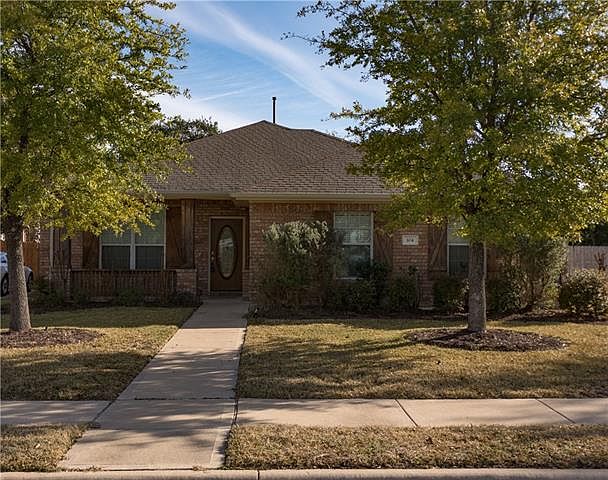 1st image of 104 Trailridge Dr