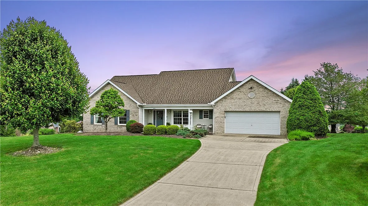 101 W Chevalier Ct photo 1