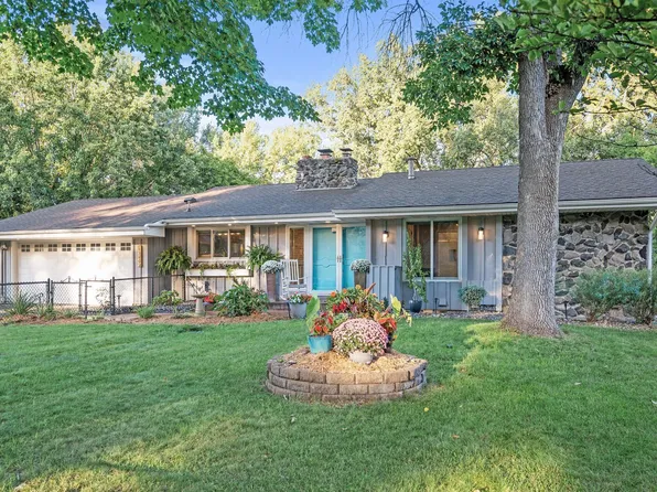 12752 Gordon Dr, Eden Prairie, MN 55346