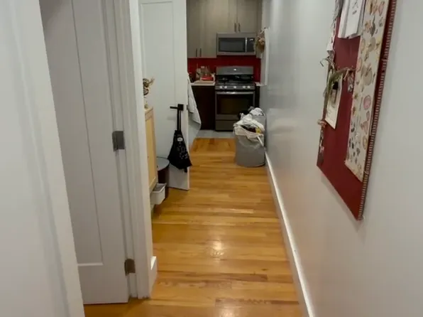 930 De Kalb Avenue image 1 of 10