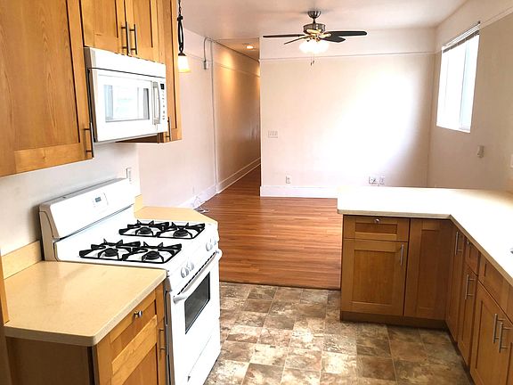 4th image of 704 Central Ave #A