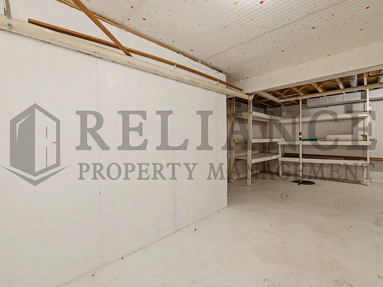 516 N Lakeside Dr — Photo 45