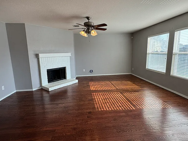13287 Fowler Dr — Photo 21
