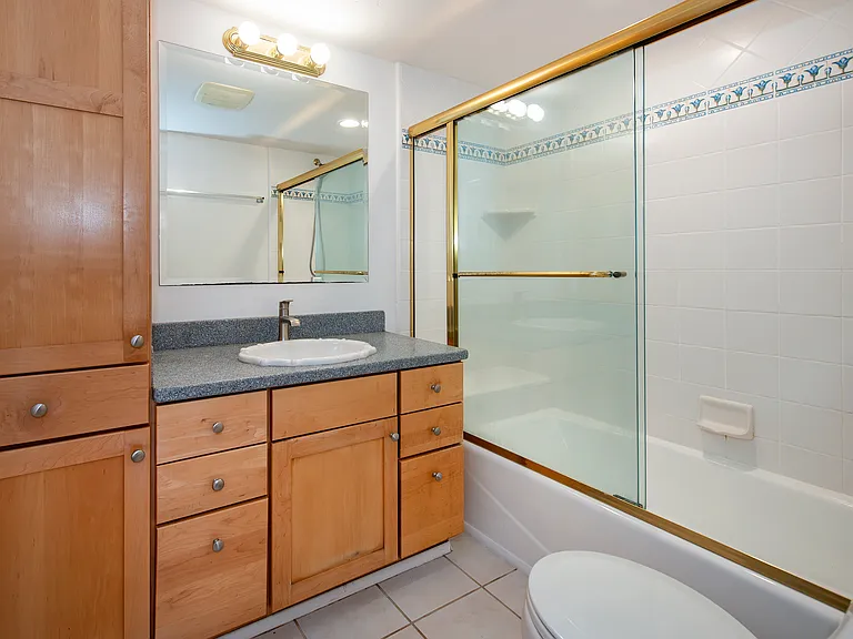 937 Roble Ln — Photo 14