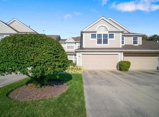 231 Woodstone Cir, Buffalo Grove, IL