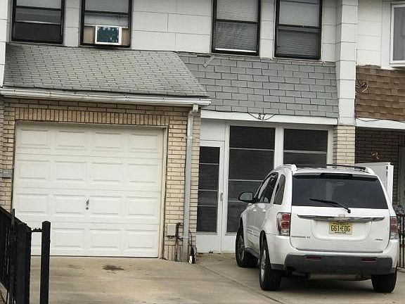 2nd image of 87 Regis Dr