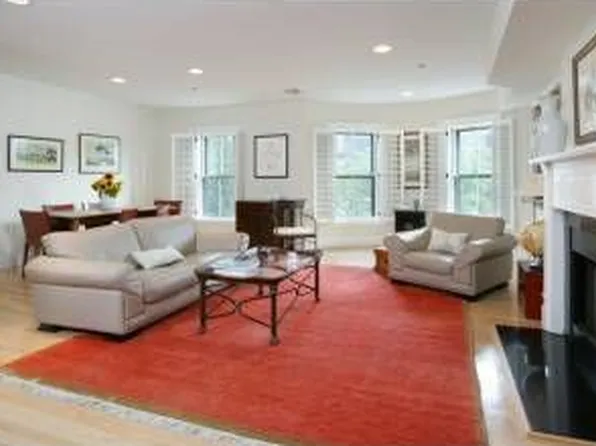 50-52 Rutland Sq #6, Boston, MA 02118