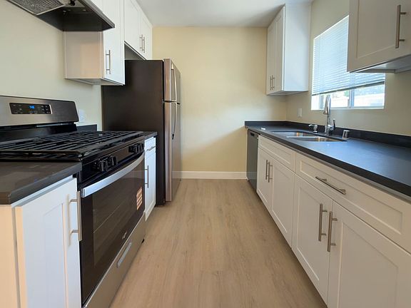 4th image of 6535 Pickering Ave #7