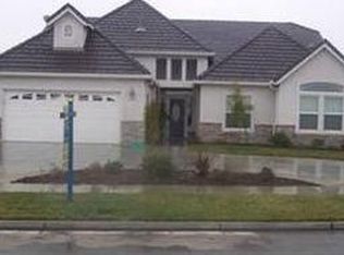 1205 Doak Blvd, Ripon, CA 95366