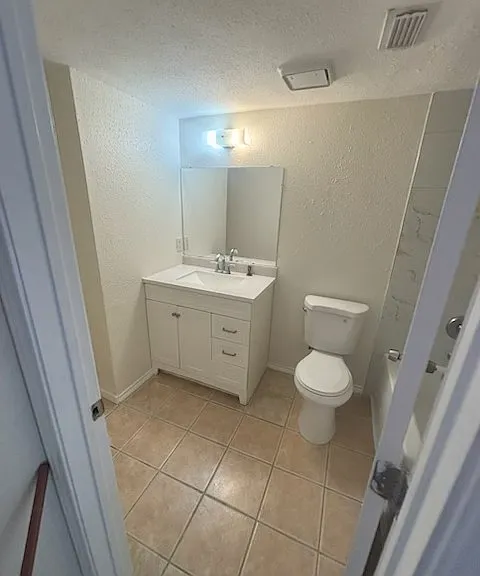8127 Stonehurst St #8 — Photo 3