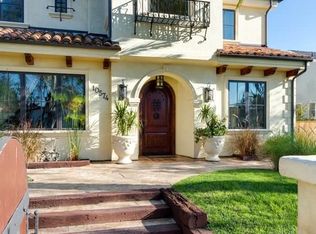 10574 Bradbury Rd, Los Angeles, CA 90064