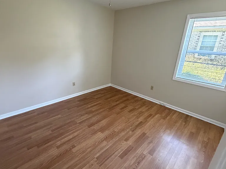 1402 Kimberly Dr — Photo 16