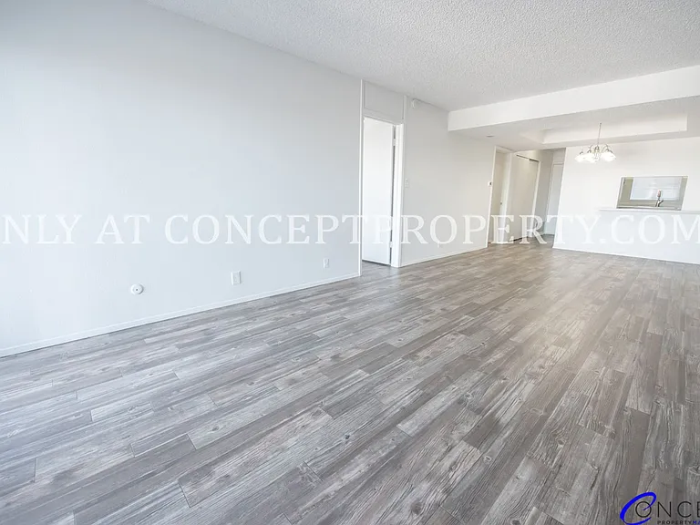 Foothill Terrace — Photo 275