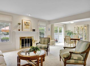 1241 Glenmeadow Ln, East Lansing, MI 48823