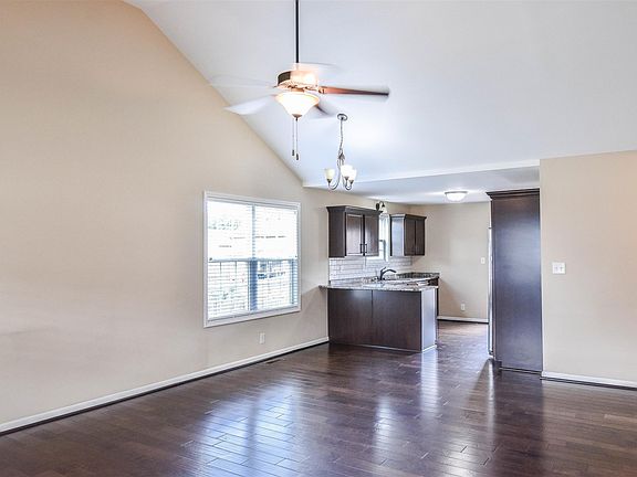 5th image of 996 Dwight Eisenhower Way