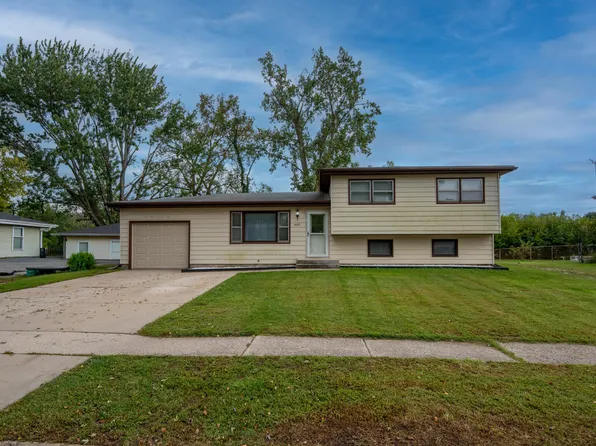 5479 Boulder Ave, Portage, IN 46368