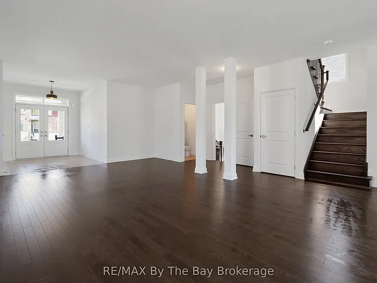 52 Amber Dr — Photo 9