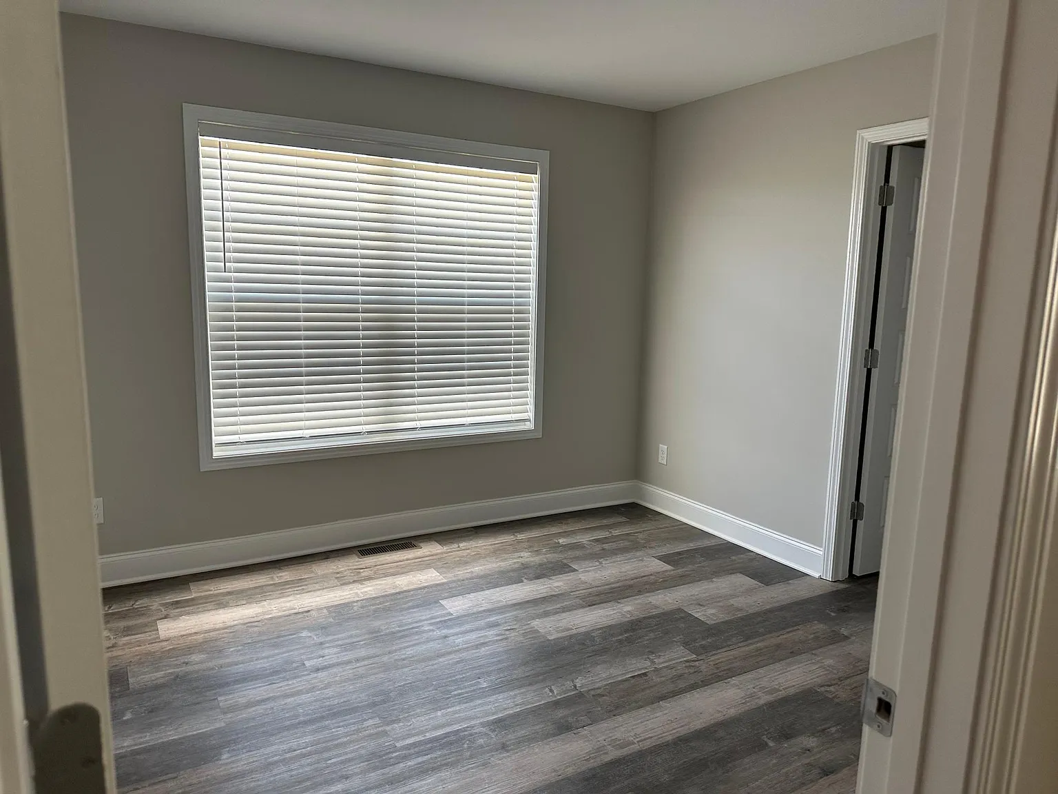 603 Saint George Way — Photo 4