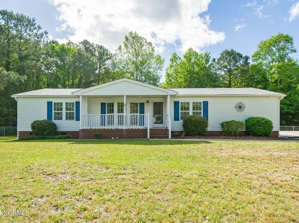 507 Ocean Spray Drive, Cedar Point, NC 28584