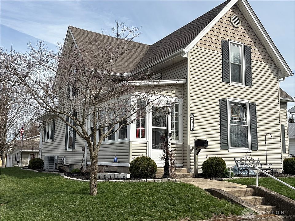 2nd image of 512 Lincoln St