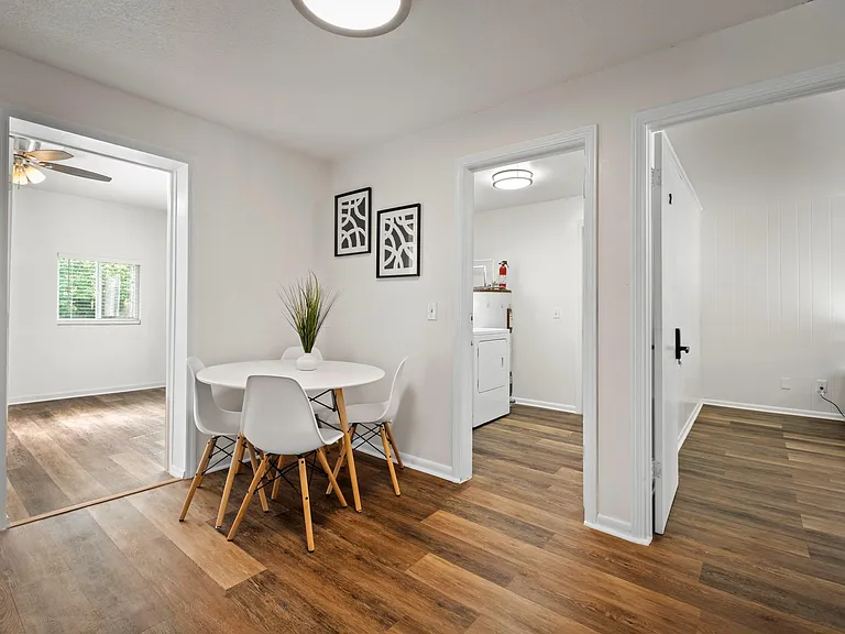 Philrose Dr — Photo 3