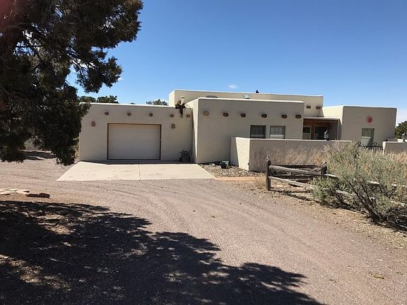 3rd image of 15821 Pinyon Park Ln