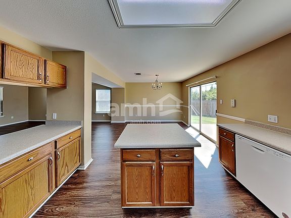 3rd image of 1317 Deerhound Pl