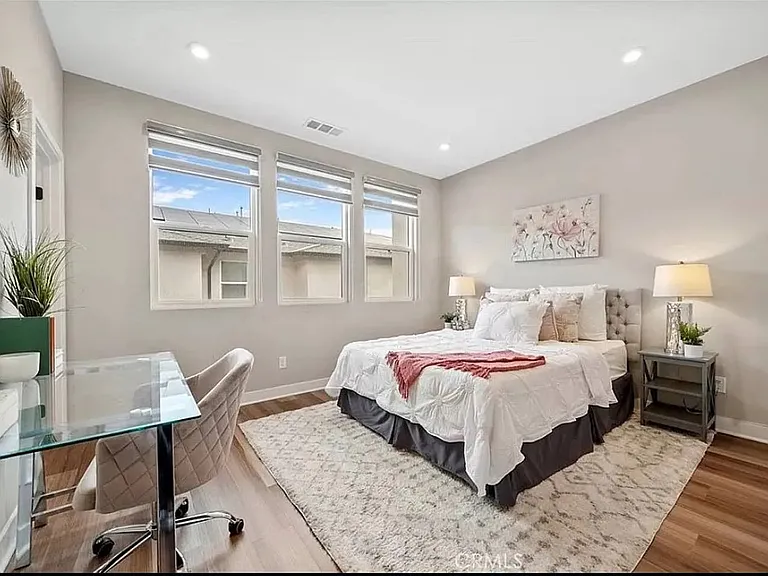 1311 W Cara Dr — Photo 4