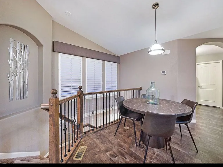 824 Yellow Jasper Point — Photo 11
