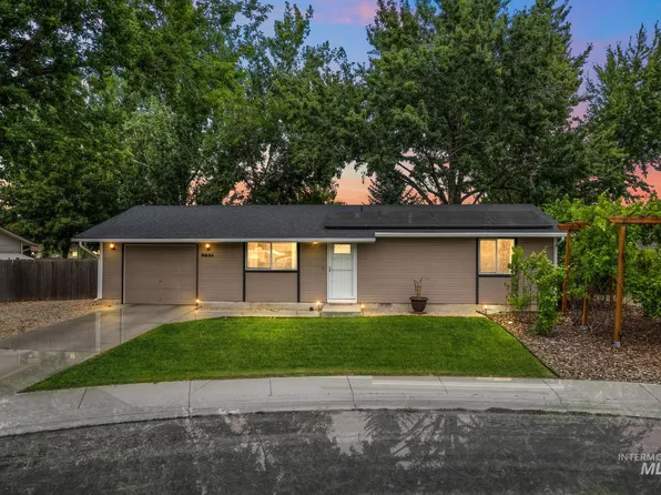 2531 N Armstrong Pl, Boise, ID 83704