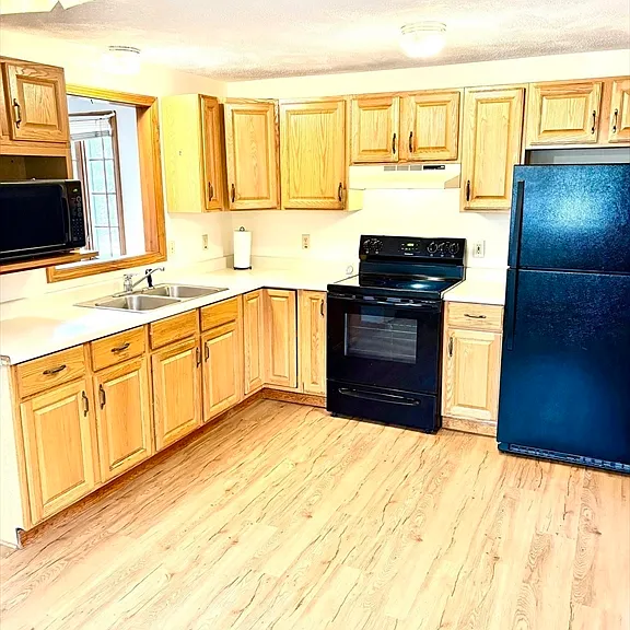 11 Tyng Rd #2 — Photo 2