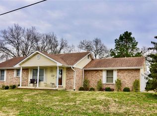 536 Lee Ave, Festus, MO 63028