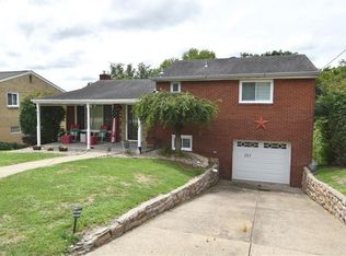 141 Angena Dr, Pittsburgh, PA 15205