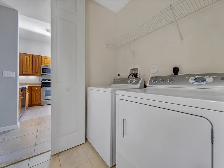 3500 Oaks Clubhouse Dr #102 — Photo 10