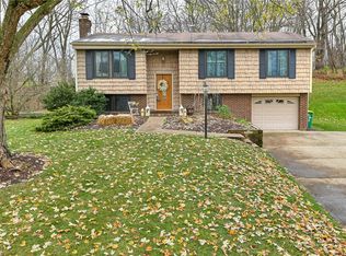 4987 Meadowridge Ln, Gibsonia, PA