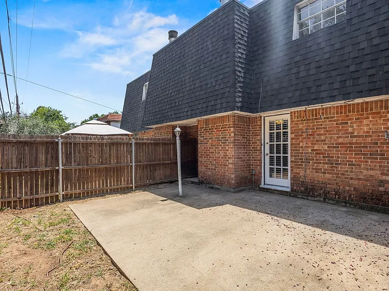 2019 Fleur De Lis Ct — Photo 33