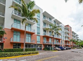 2100 Van Buren St APT 407, Hollywood, FL 33020
