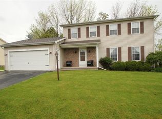 35 Juliet Cres, Greece, NY 14612