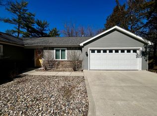 7151 Stellhorn Rd, Fort Wayne, IN 46815