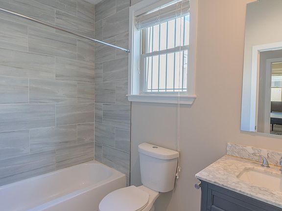 3rd image of 1409 N 15th St APT 1