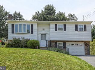 5214 Terrace Rd, Mechanicsburg, PA 17050