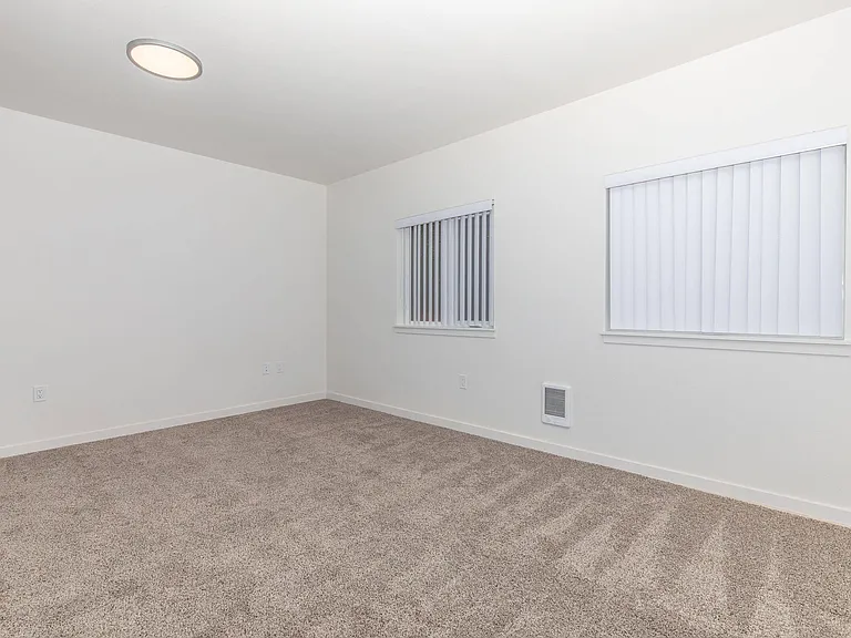 9400 Rainier Ave S — Photo 78