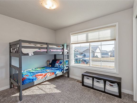 5th image of 706 Patchett Dr NE